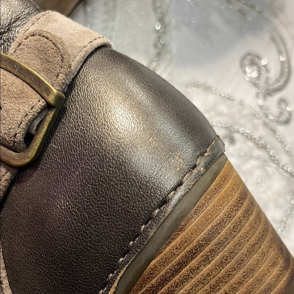 Dansko Shirley Ankle Bootie - Picture 9 of 13